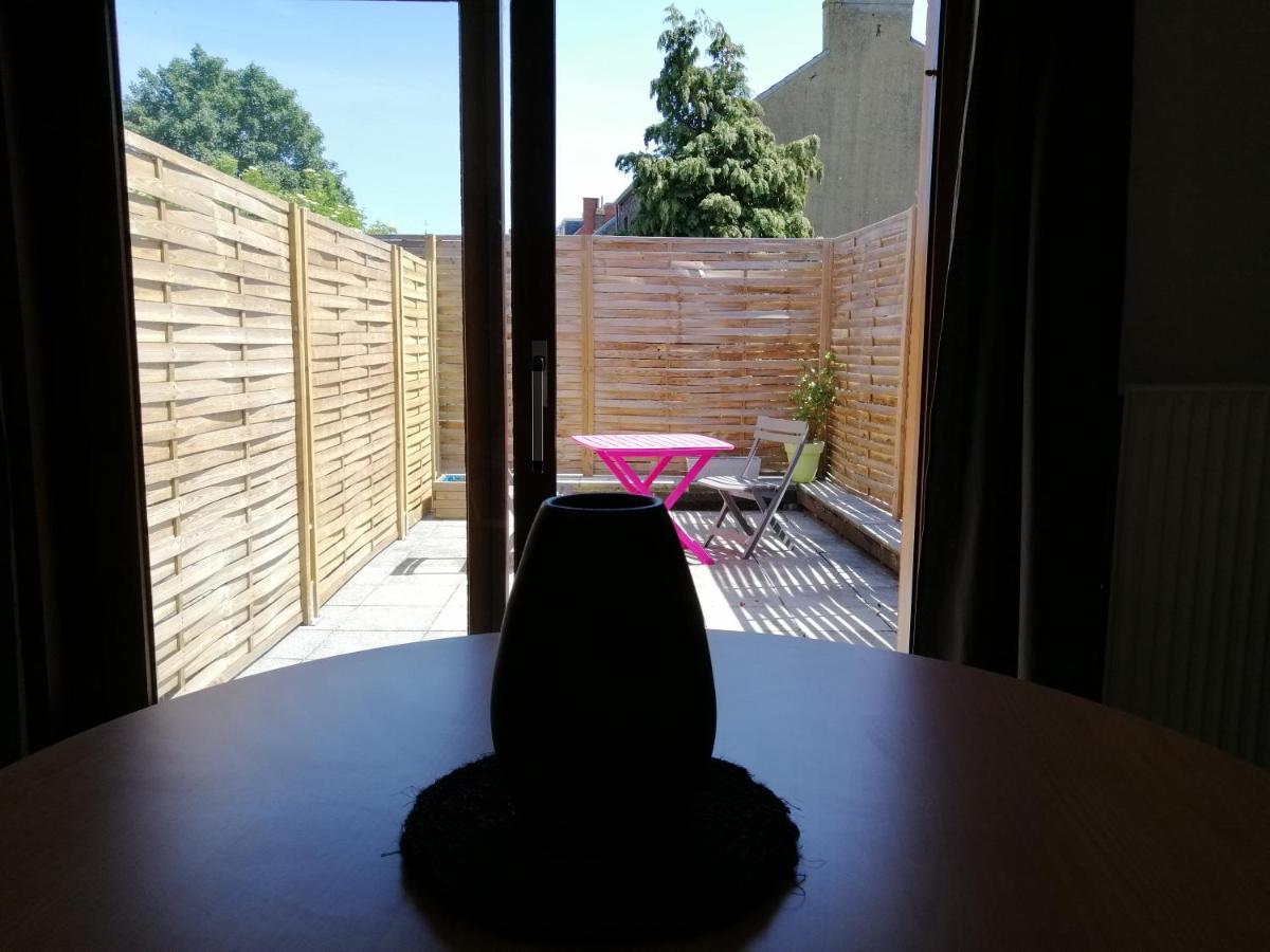 Studio 2 Pers. Tourisme Et Business Lägenhet Namur Exteriör bild